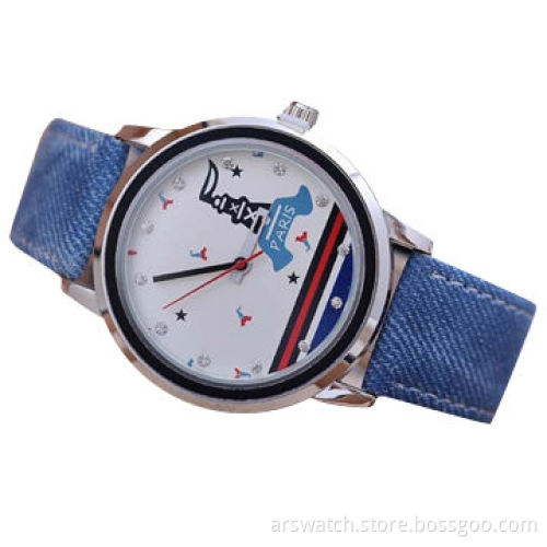 Fashion jewelry watch with pattern and crystals on dial